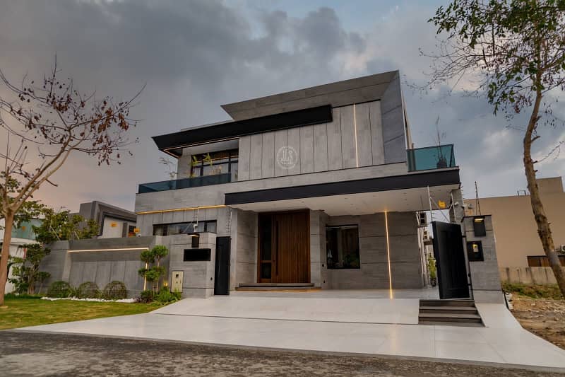 08 Marla Brand New Corner BeautiFull Luxury Modern Design House Available For Sale In DHA 9 Town Good Location 0