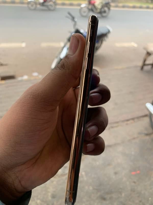 iphone xs max FU 2