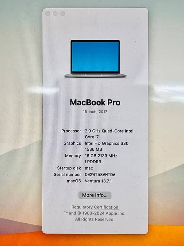 macbook pro 15” 2017 4GB GRAPHICS 5