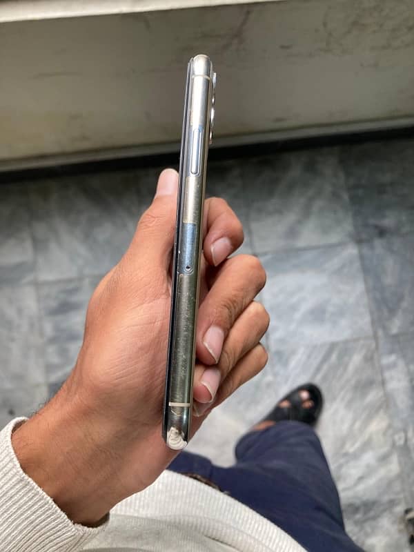 Iphone 11 pro Non PTA (64 GB) 5