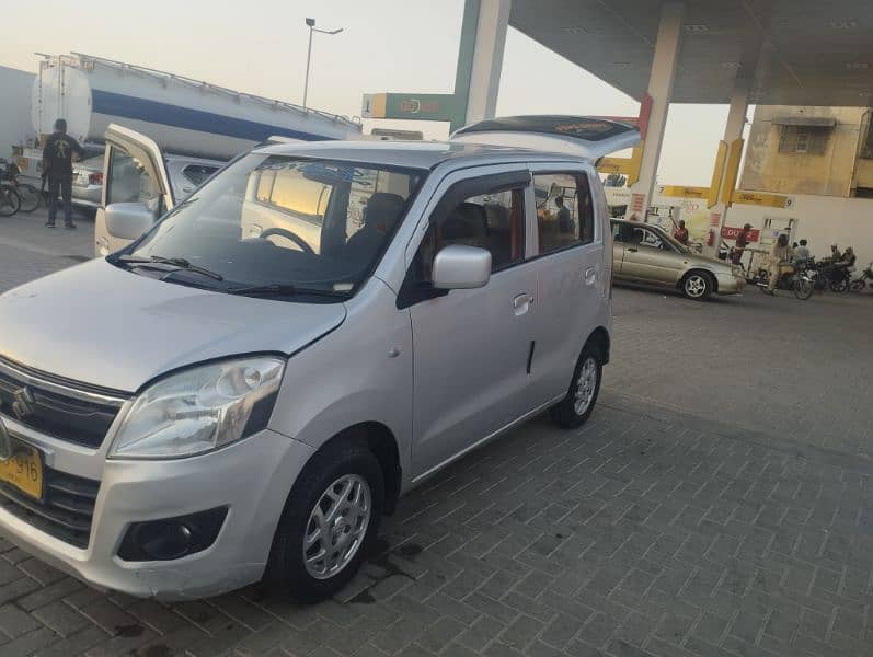 Suzuki Wagon R 2018 12