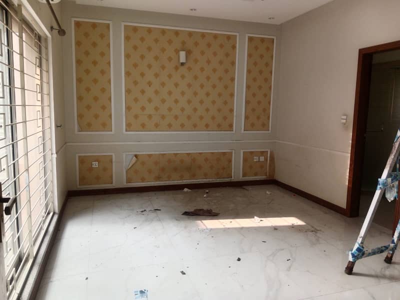 10 Marla Upper Portion 2 Bed Tv Lounge Kitchen Store in DHA Phase 2 13