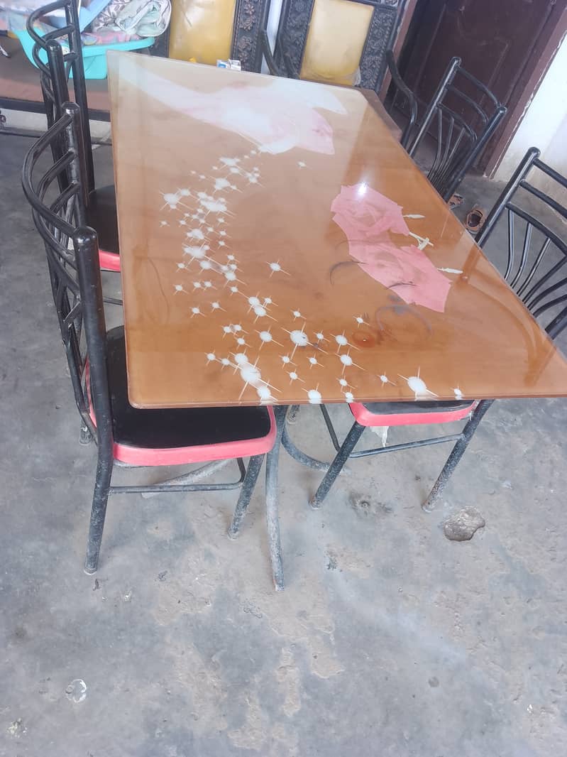 Used table chairs 1