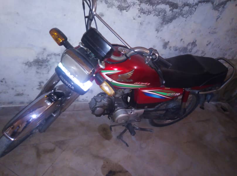 03234434357 Honda CD 70 2015 4