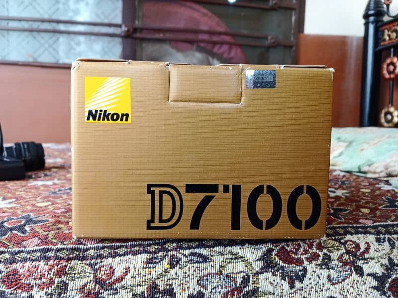 Nikon D7100 with All Accessories 3