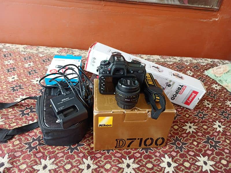 Nikon D7100 with All Accessories 13