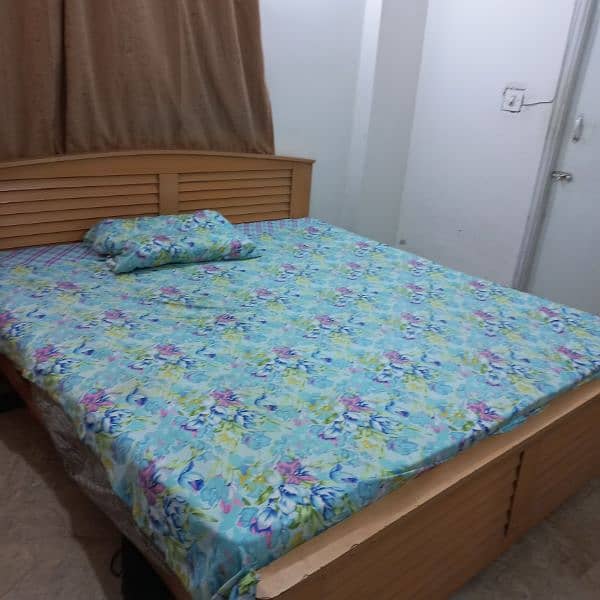 wooden King size bed 4