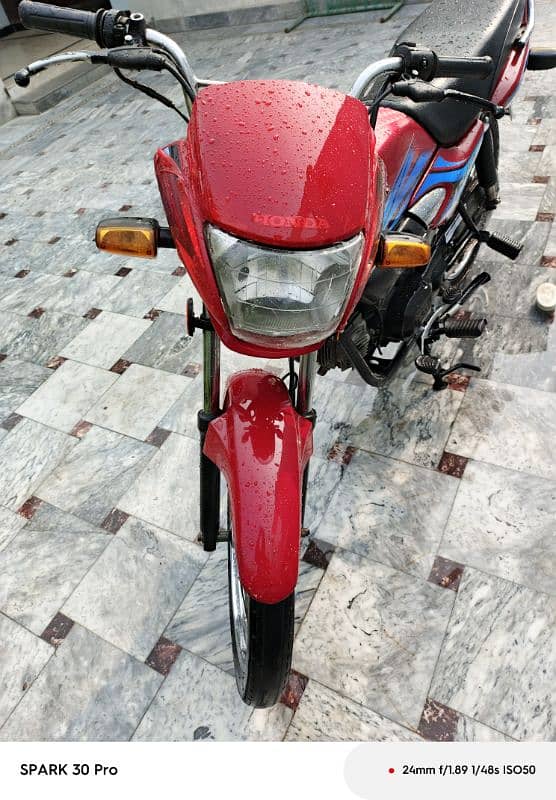 Honda Pridor 2018 good condition bike red color 5