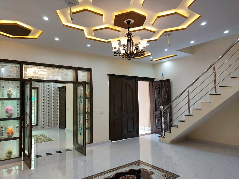 10 Marla Brand New House For Sale In Gulshan E Lahore On 50 Ft Road 28