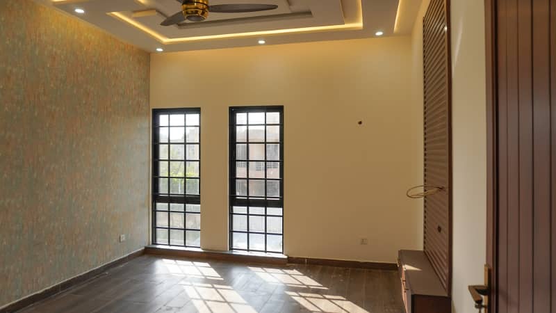 10 Marla Brand New Pair Corner And Non Corner For SALE In Johar Town 80 Feet Road 22