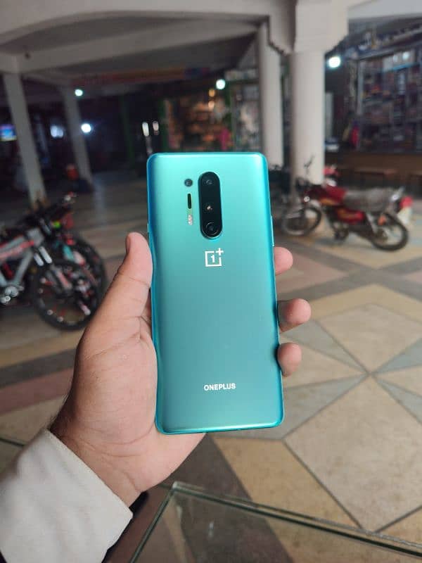 one plus 8pro 1