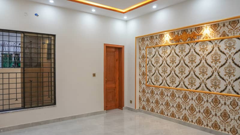 10 Marla Brand New Luxury House For SALE In Wapda Town 15