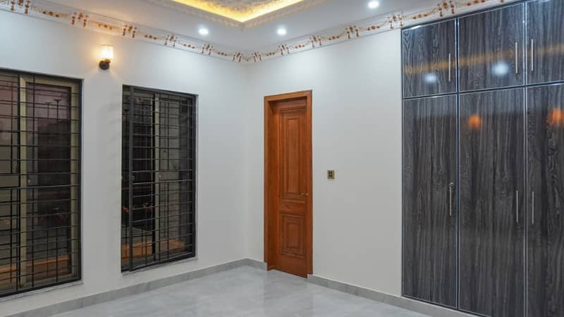 10 Marla Brand New Luxury House For SALE In Wapda Town 28