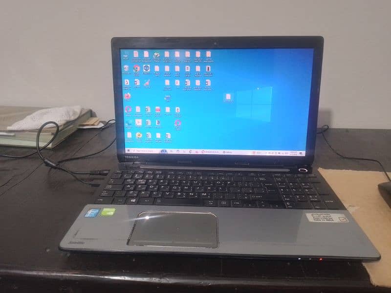 for sale in sasti price Laptop Toshiba DESTOP-B9RVO4G coure i7 3