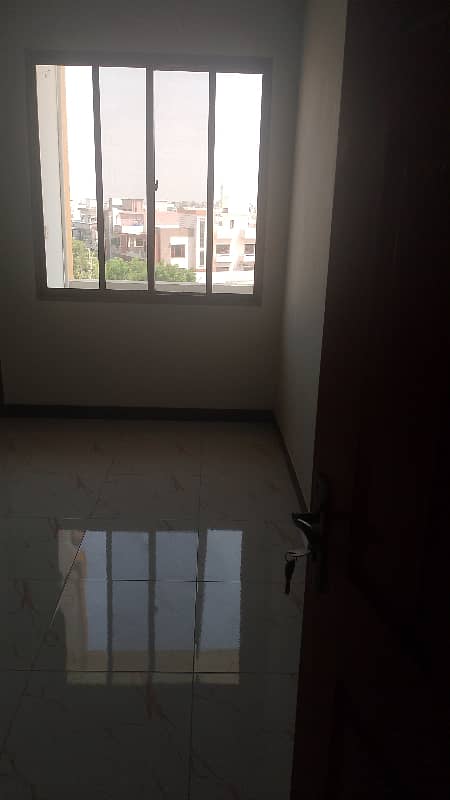 Flat For Sale In Saadi Town , Prime Location 10