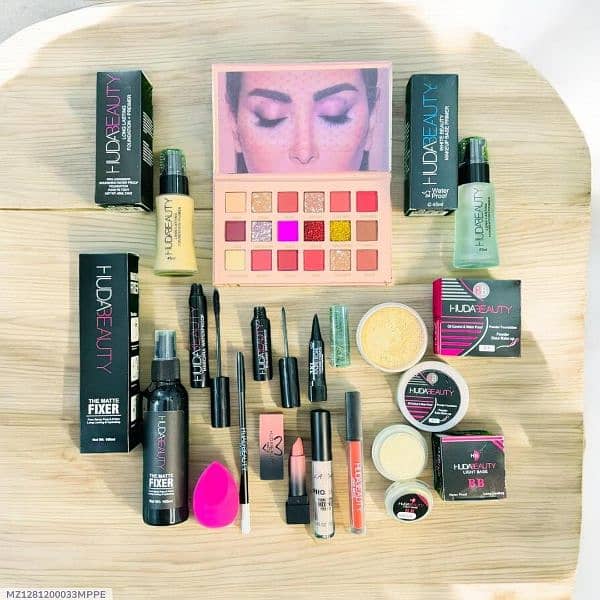 14 in 1 Makeup Deal 1