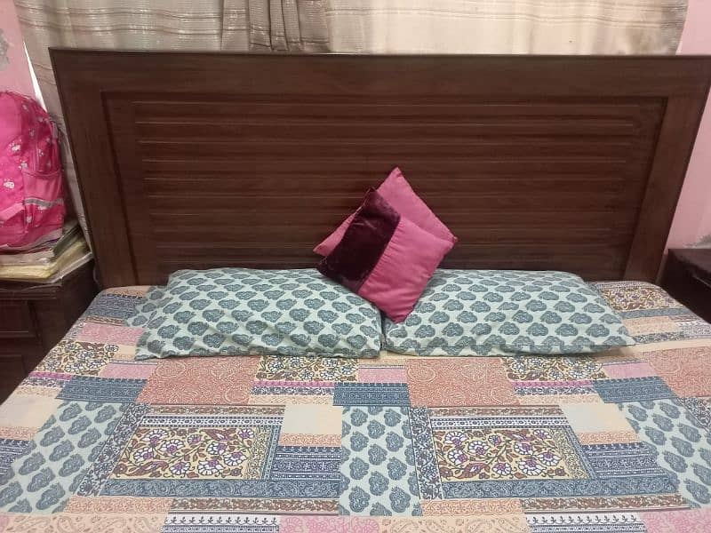 wooden king size bed 3