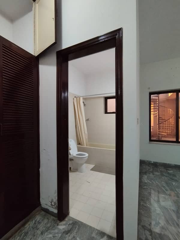 Beautiful 2 Kanal House Available For Rent In F/6/2 Islamabad 20