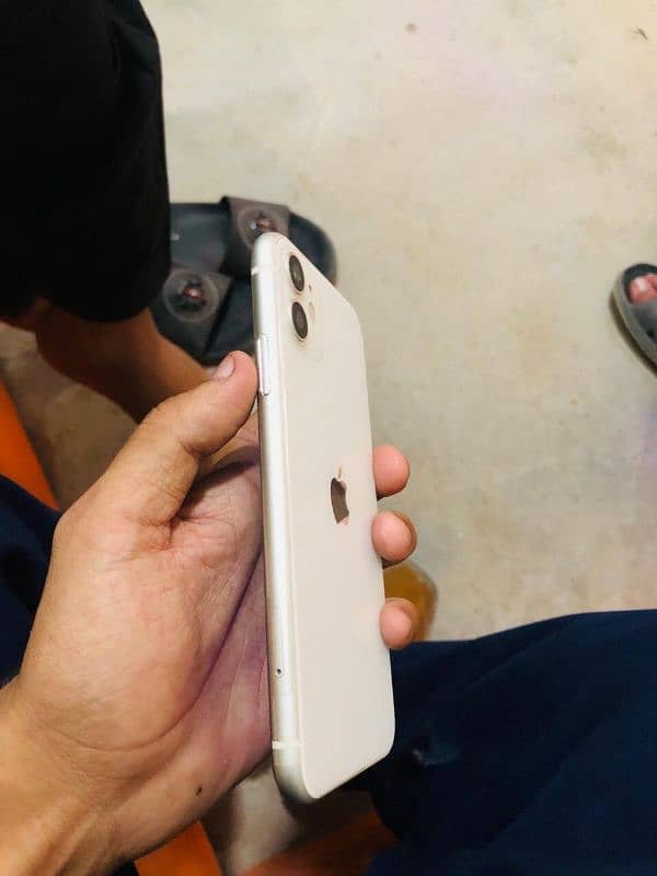 iphone 11 3