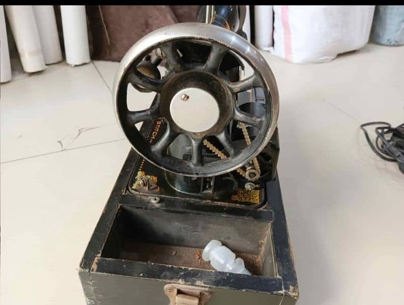 sewing machine running condition. 4