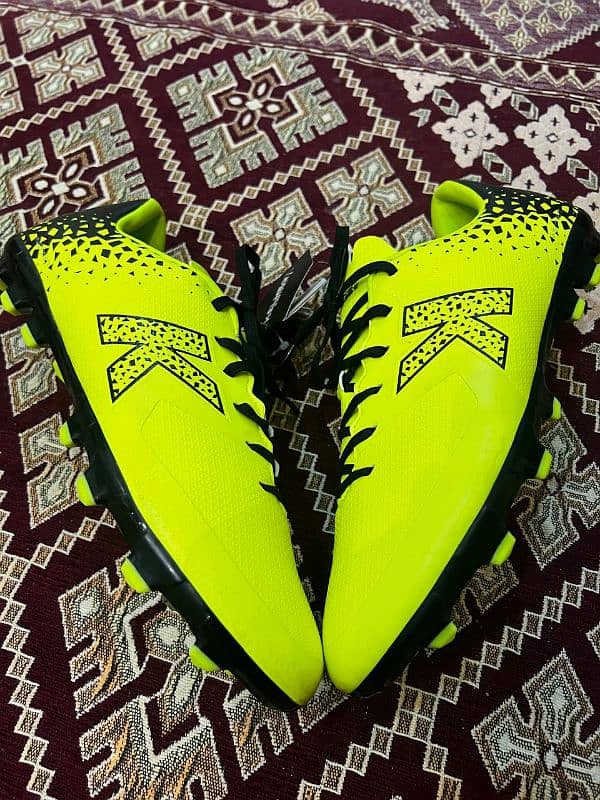 Branded Football Shoes 3