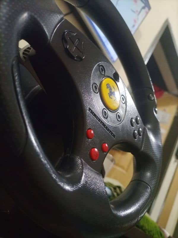 thrustmaster gt Ferrari edition steering wheel 2