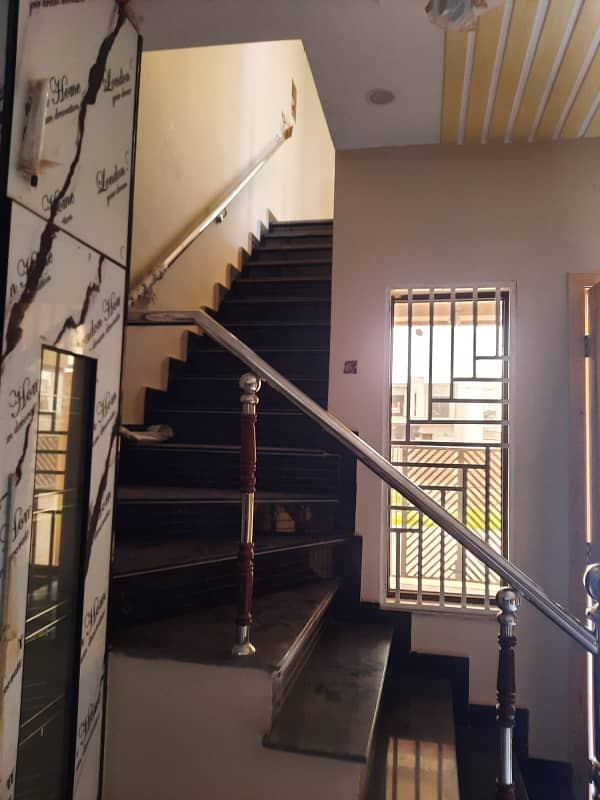 5 Marla Double Storey 4 Bedrooms 2 Tv Laugh Garage 2 Kitchen Teriss30ft Street Gated Street 8