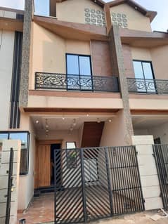 5 Marla Double Storey 4 Bedrooms 2 Tv Laugh Garage 2 Kitchen Teriss30ft Street Gated Street