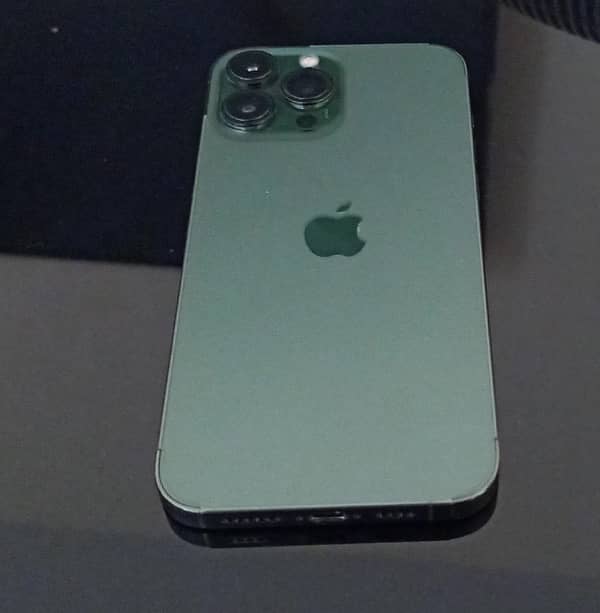 I phone 13 pro max jv green (special color) 128gb 4