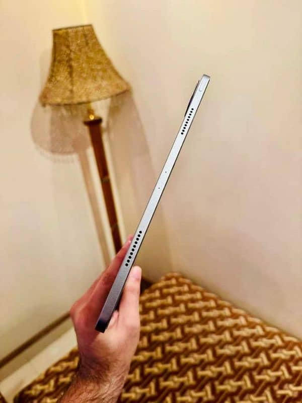 iPad pro M2 12.9 inch 6th gen 4