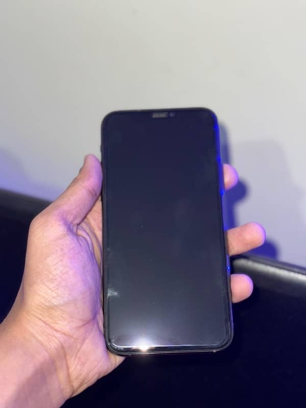 Iphone 11 pro 6