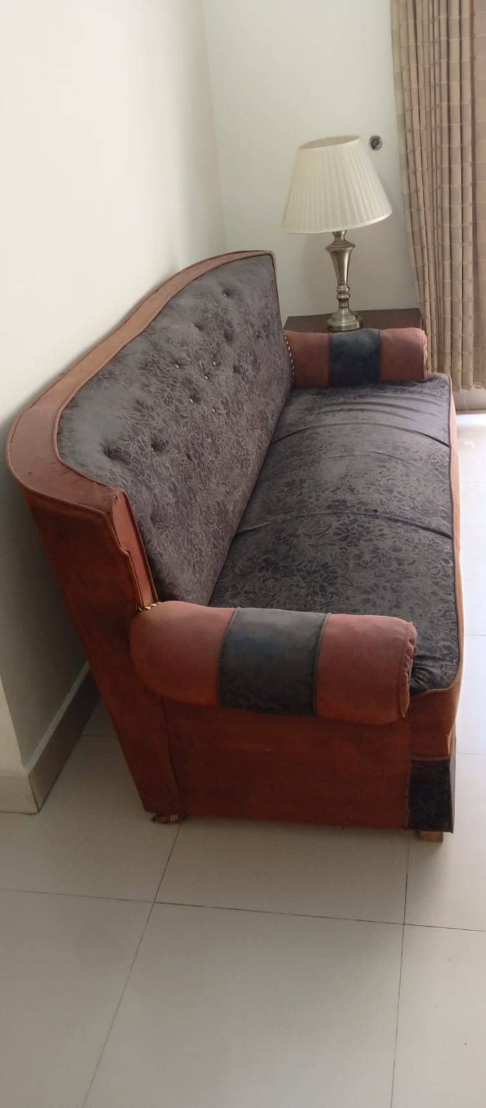 Sofa for sale 0