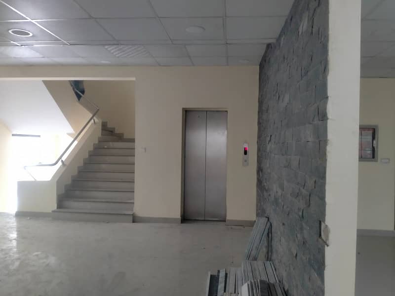 4000 Sqft Commercial Space For Office Available On Rent In G-6 Islamabad 9