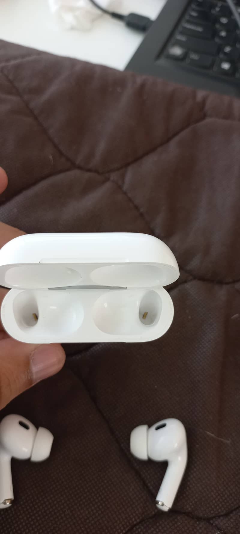 AirPods Pro 2 in Mint Condition for Sale Apple 3