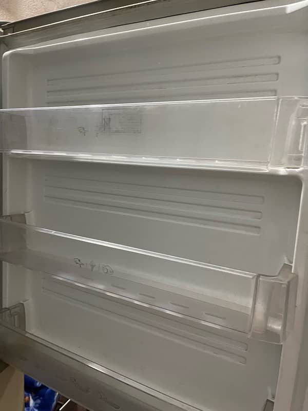 Pel good condition latest fridge for sale 7