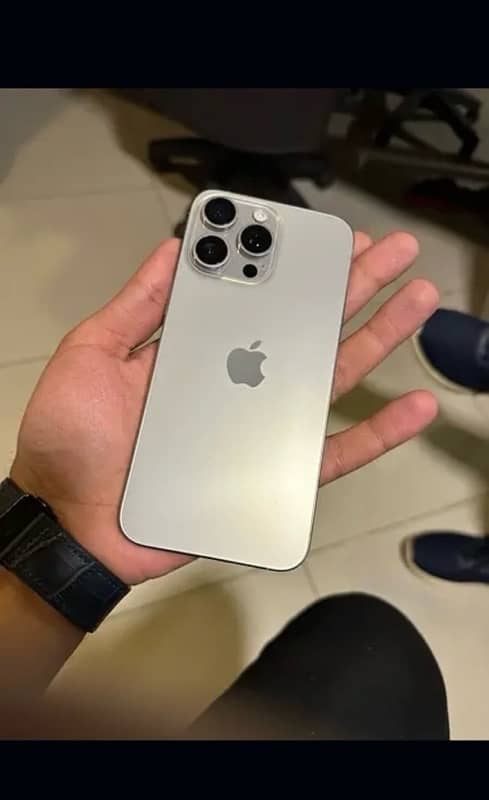 iPhone 15 pro max 256gb 4mnth sime time LLA non active 0