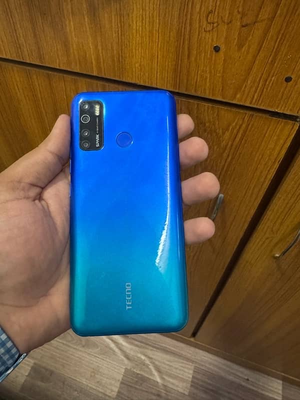 Tecno Spark 5 Pro 4/64 2