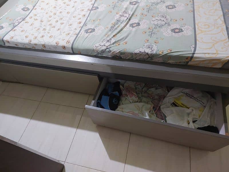 Wooden storage bedset with trundle with cupboard for sale 5