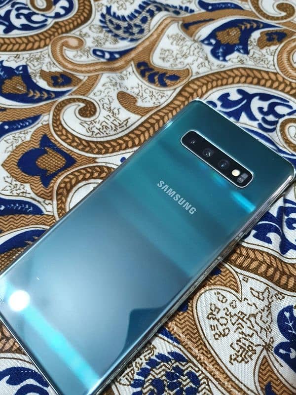 samsung s10 plus 2