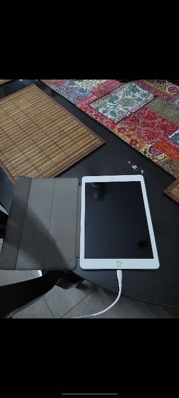 Ipad 6th gen 1