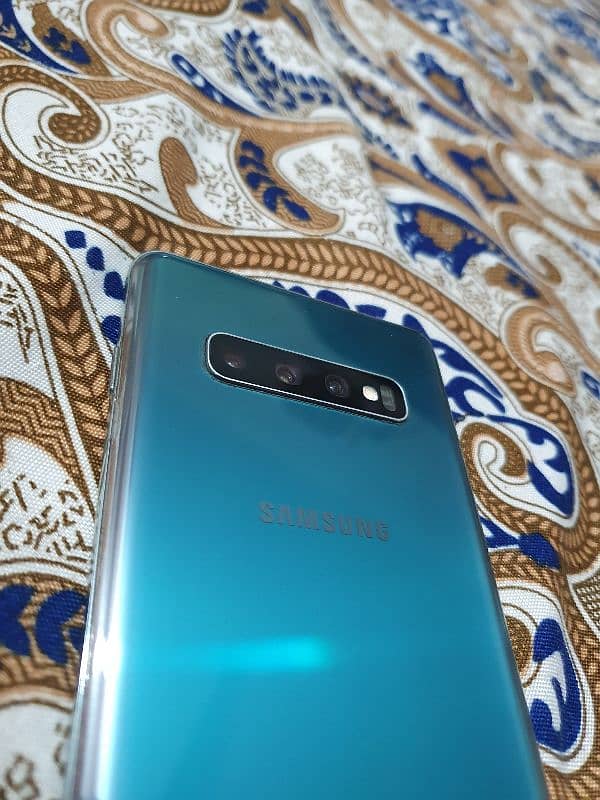 samsung s10 plus 1