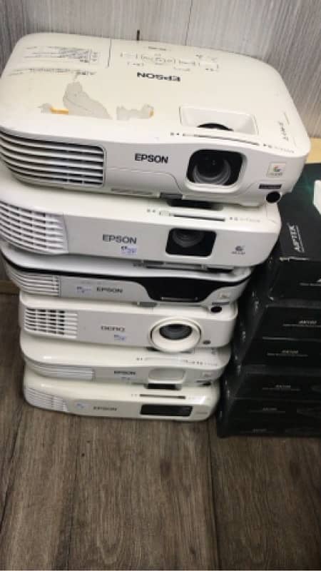 Projectors avalabel in all brands, Epson, sony, Panasonic, Viewsonic, 3