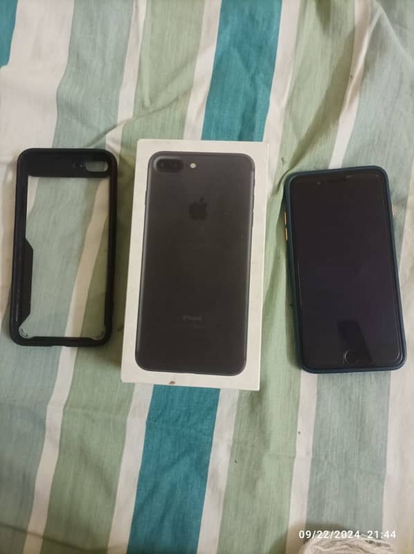 iPhone 7 Plus 32gb pta approved 2