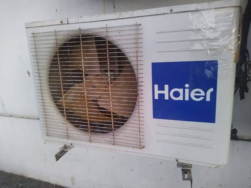 Haier 1 ton Ac inner/outer 1