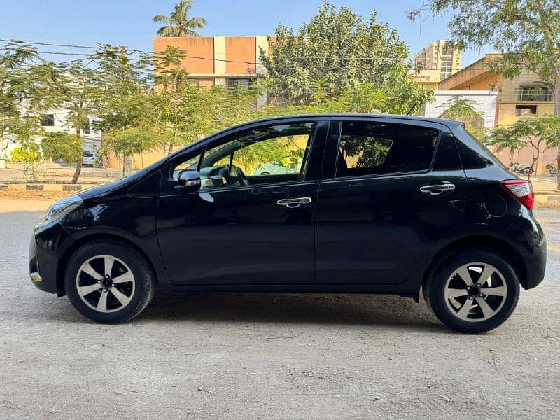 Toyota Vitz 2018 4