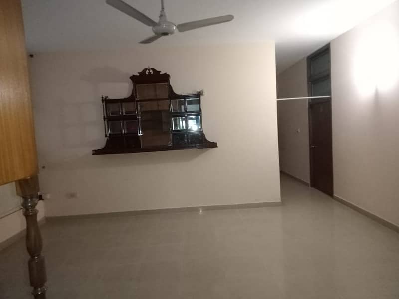 Garden Town 3 Beds upper portion for Rent best for silent office 6