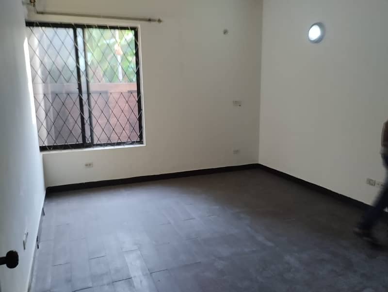 Garden Town 3 Beds upper portion for Rent best for silent office 8