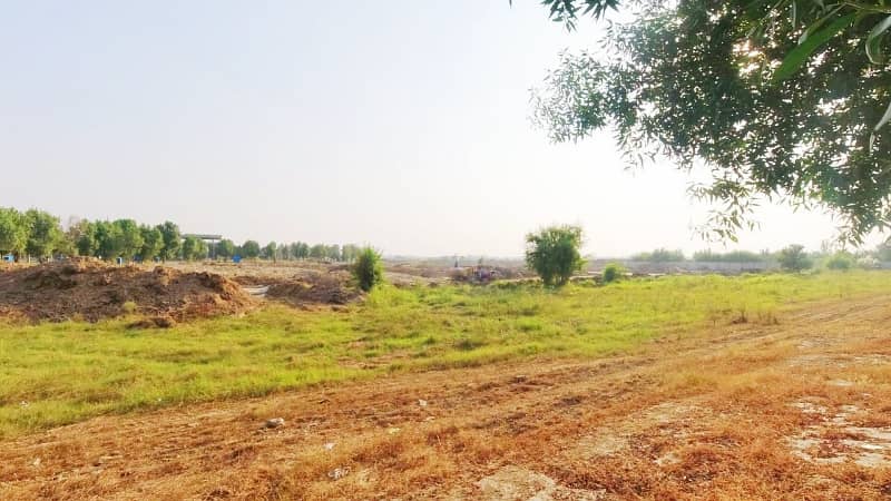 Prime Location 5 Marla Residential Plot Up For Sale In Bahria Orchard Phase 2 9