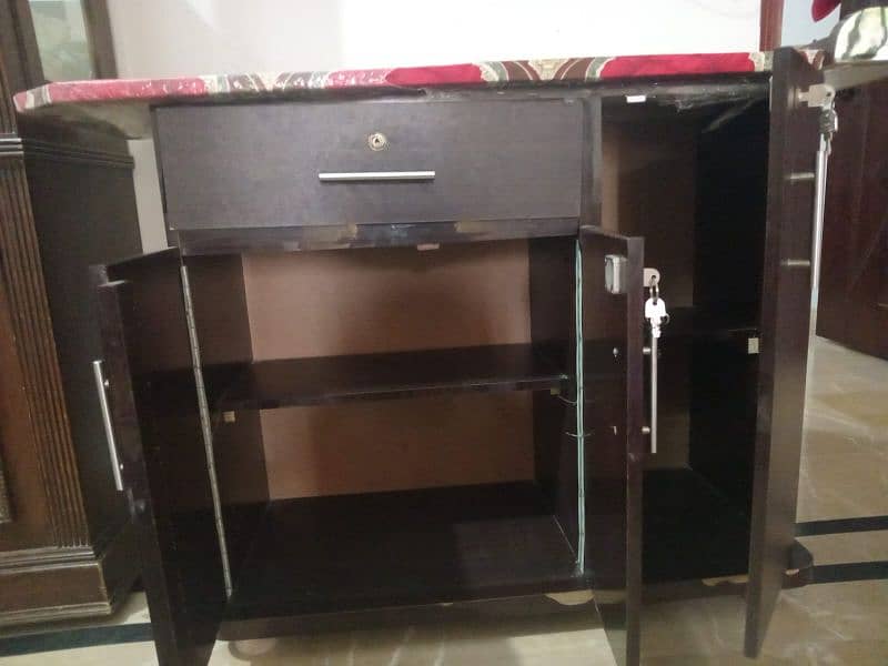 Iron wooden stand for Sale 0