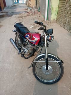 Honda 125 lush condition bike contact 0315 185 2345